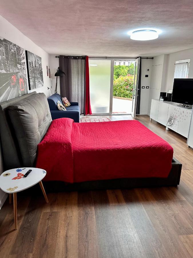 Zoe Apartment Besano Buitenkant foto