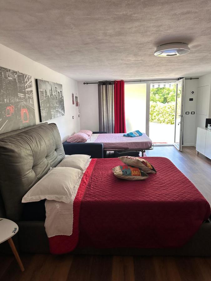 Zoe Apartment Besano Buitenkant foto