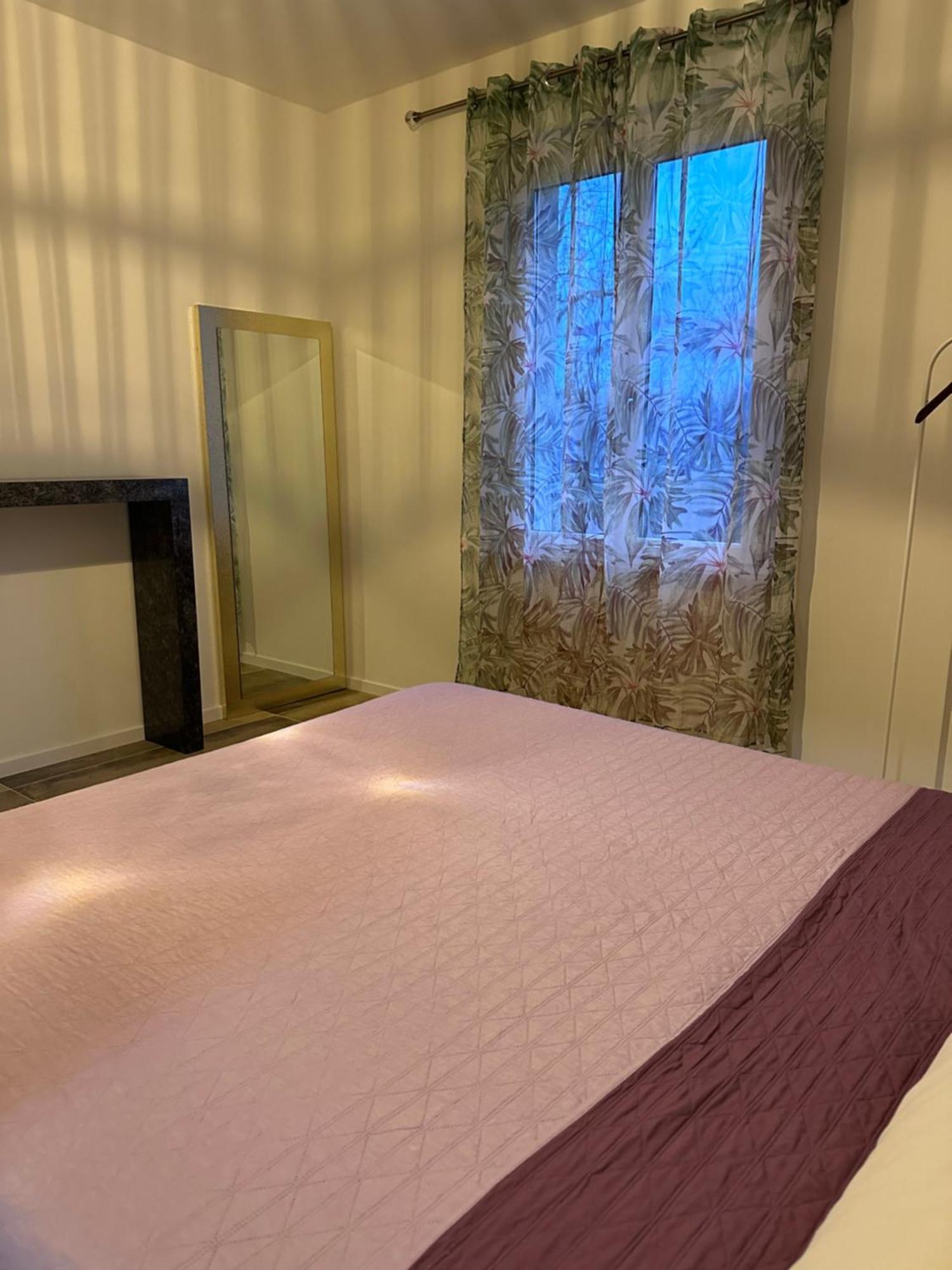 Zoe Apartment Besano Buitenkant foto